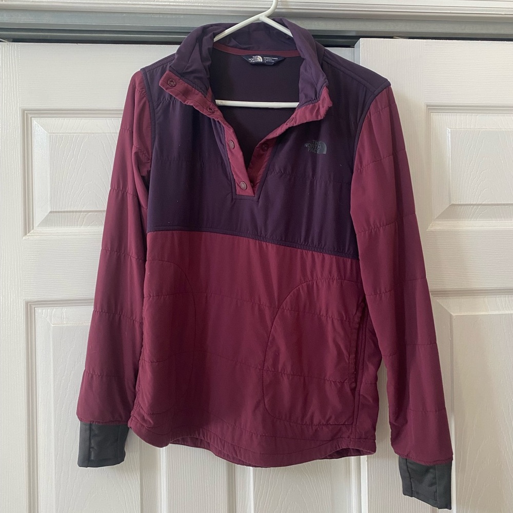 W TNF quarter button up